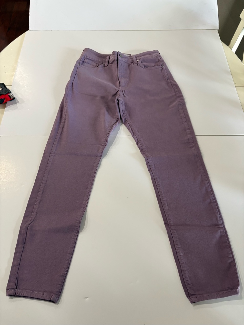 Just Black Denim Skinny Jeans, with stretch, lavender size 28 with 28” Inseem